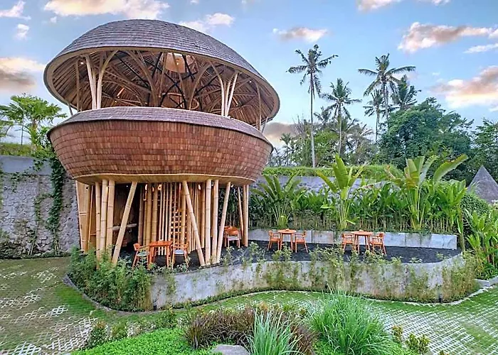 Jungleight Bali Hotel 4*